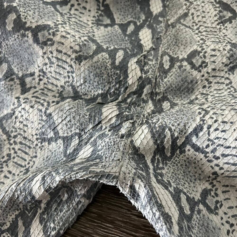 SPRWMN High Waist 3/4 Leather Leggings Gray Snake Print 100% Lambskin Size Large - Picture 12 of 16